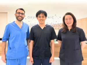 Two doctors from abroad have come for a visit